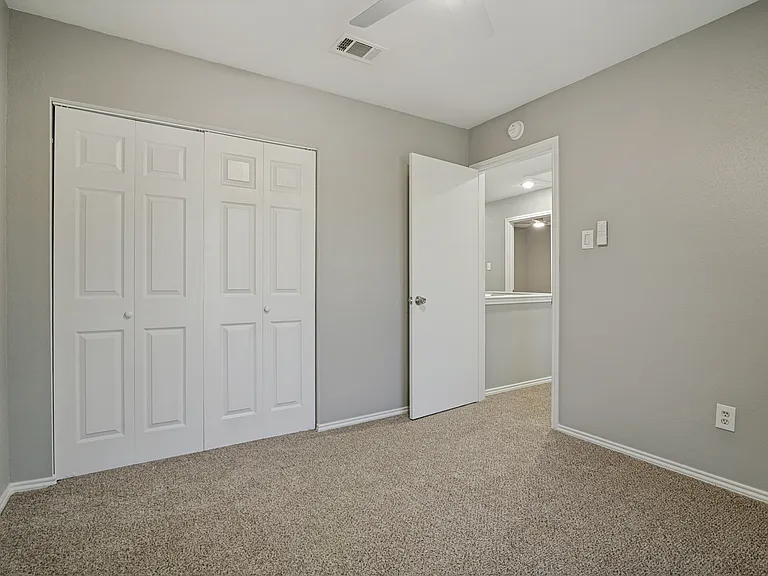 2700 Cornell Dr — Photo 15