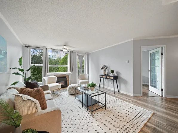 1250 Quayside Dr #305, New Westminster, BC V3M 6E2