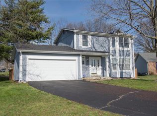 1 Rock Pond Ct, Saint Peters, MO 63376