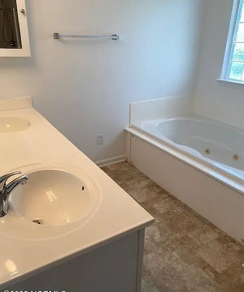 1601 Willoughby Park Ct #5 — Photo 10