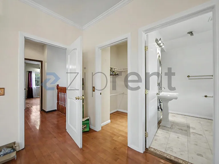 233 S Benton Way — Photo 35