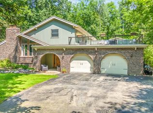 3642 Park Lane Dr, Neenah, WI 54956