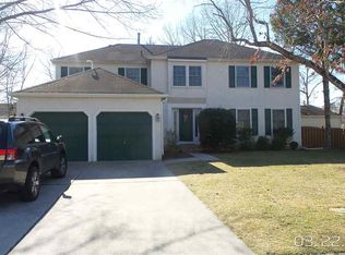 2 Rook Ct, Egg Harbor Township, NJ 08234