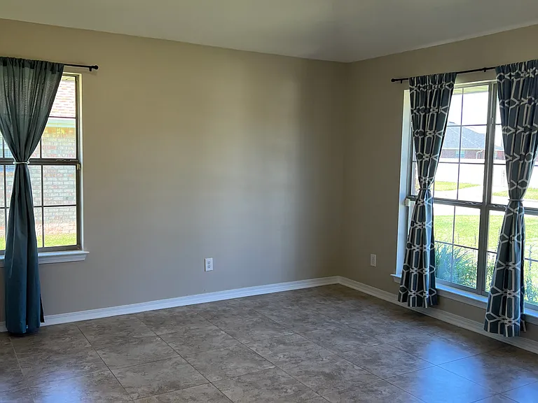 Formal living