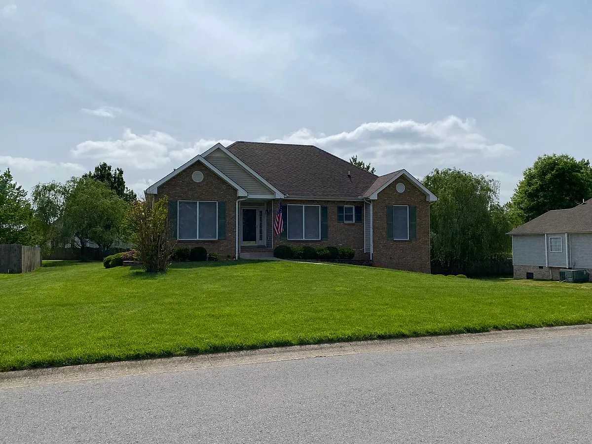 Building Photo - 3672 Fieldstone Dr