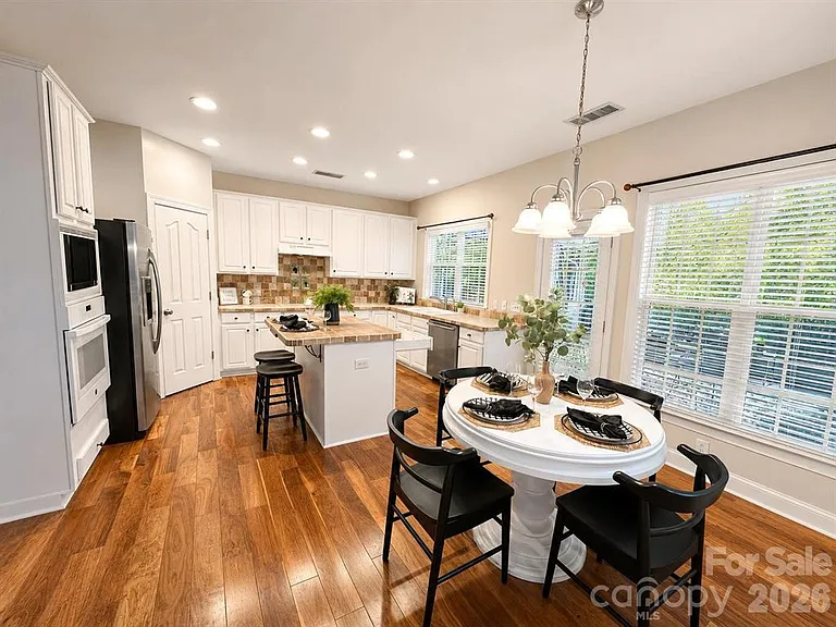 11106 Knight Castle Dr — Photo 12