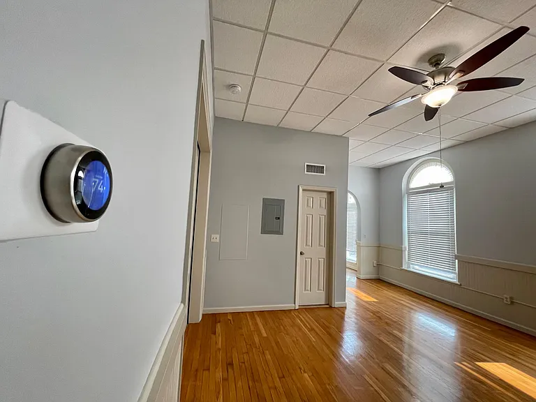 423 S Main St #F — Photo 3