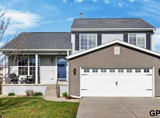 8007 S 158th St, Omaha, NE 68136