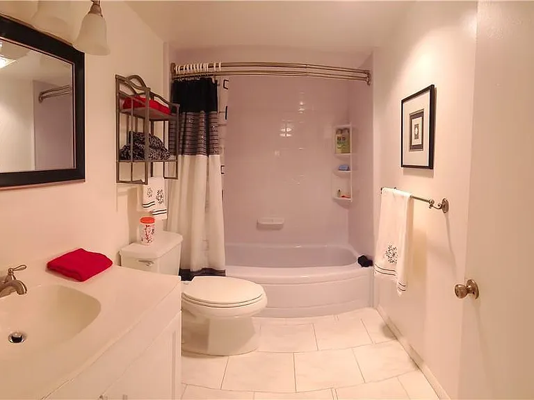 121 SE 3rd Ave #106 — Photo 20