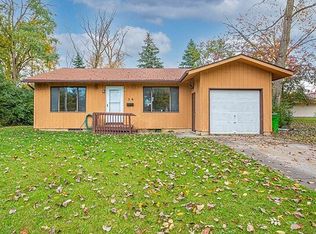 56 Riveredge Pkwy, Berea, OH 44017