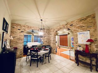 733 Oleander Ln, Biloxi, MS 39532