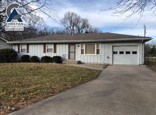 313 Dix Dr, Manhattan, KS 66502