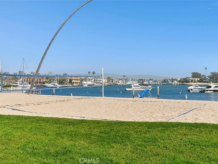 2572 Bayshore Dr — Photo 55