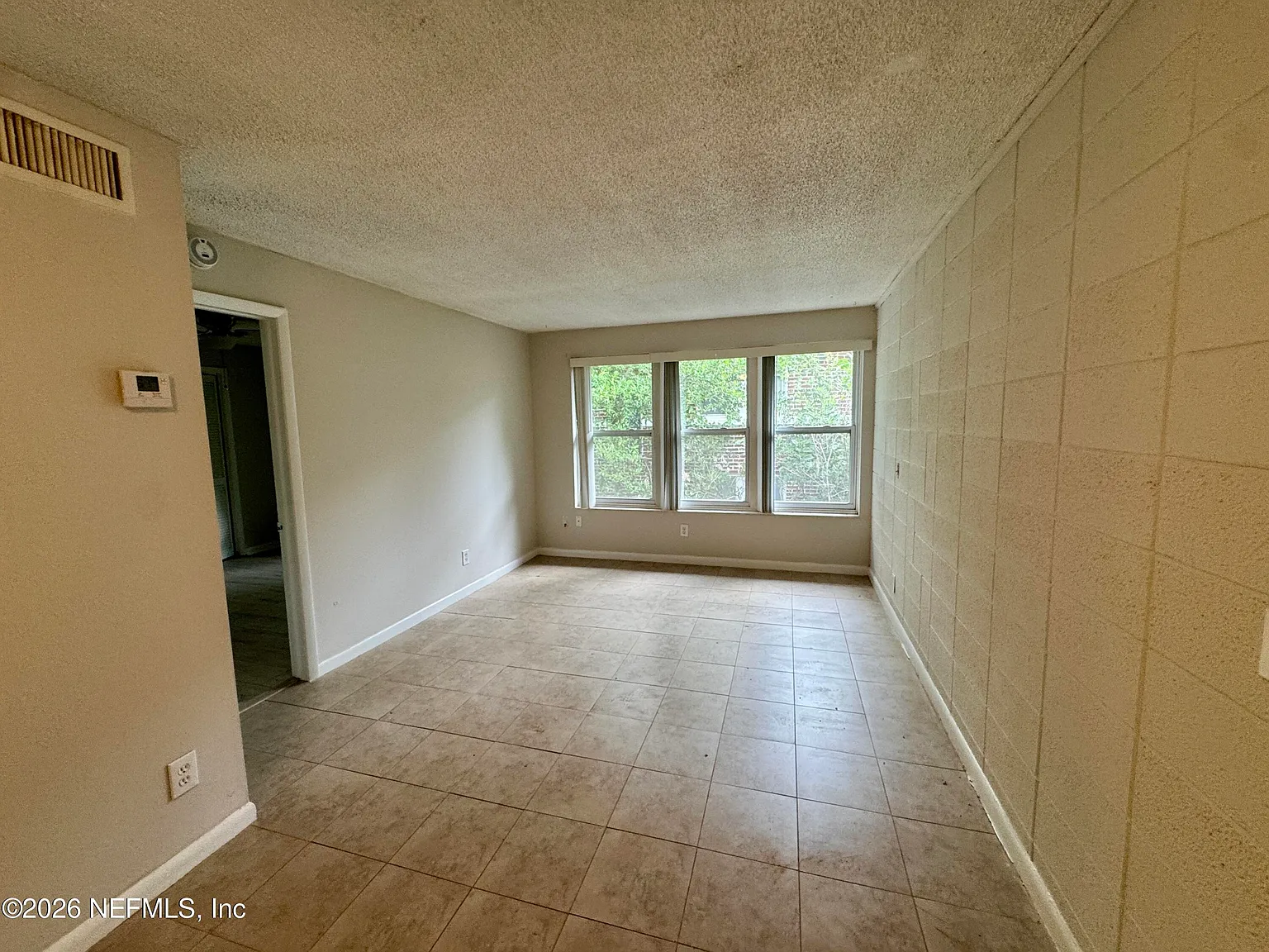 3212 Herschel St — Photo 3