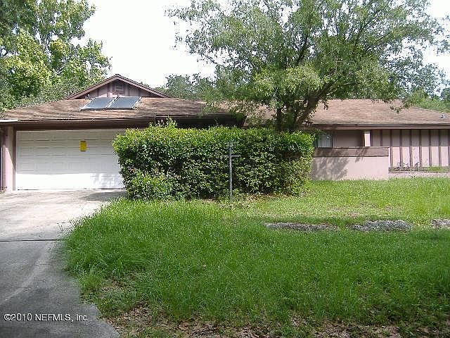 1st image of 16 Bleau Ct