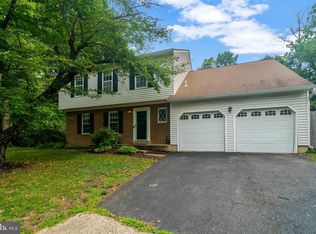6110 Franconia Station Ln, Alexandria, VA 22310