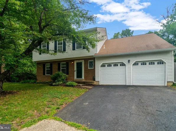 6110 Franconia Station Ln, Alexandria, VA 22310