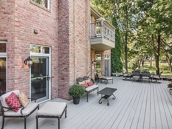 4th image of 7118 Brae Ct