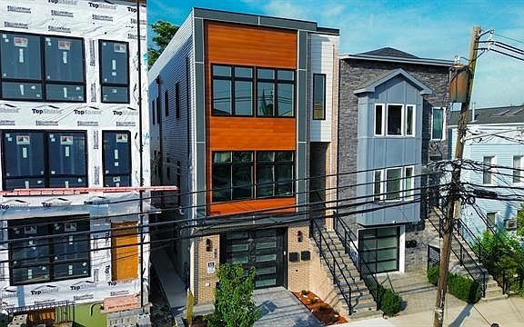 2nd image of 101 Thorne St #1