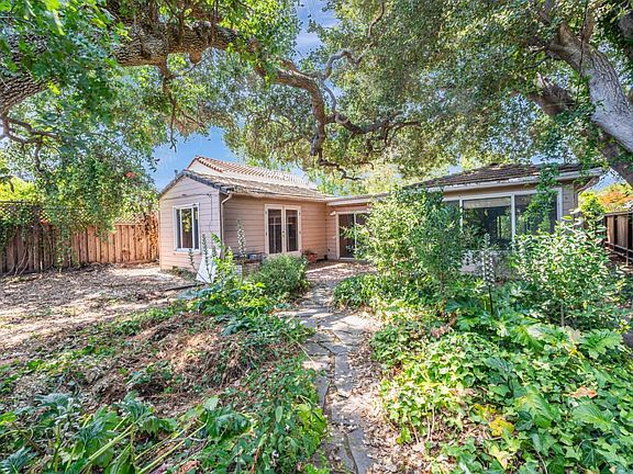 5th image of 1036 Almanor Ave