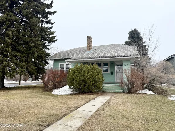 923 7th St, Langdon, ND 58249