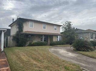 7140 W Renaissance Ct, New Orleans, LA 70128