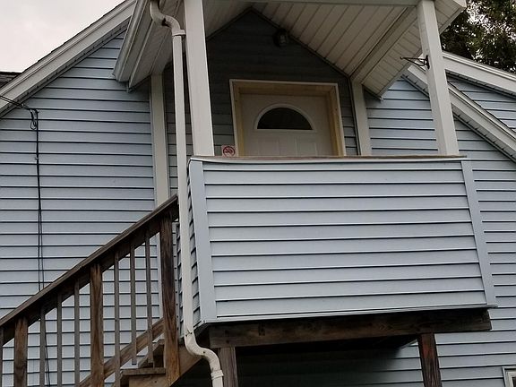 2nd image of 419 S Washington St APT 2