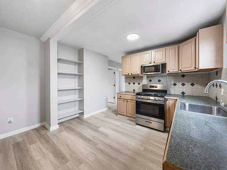 2768 Vauxhall Rd — Photo 7
