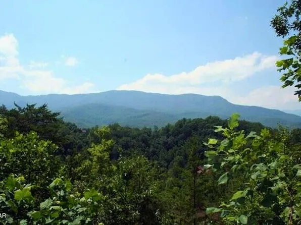 64 Vixen Run Lot 64, Gatlinburg, TN 37738
