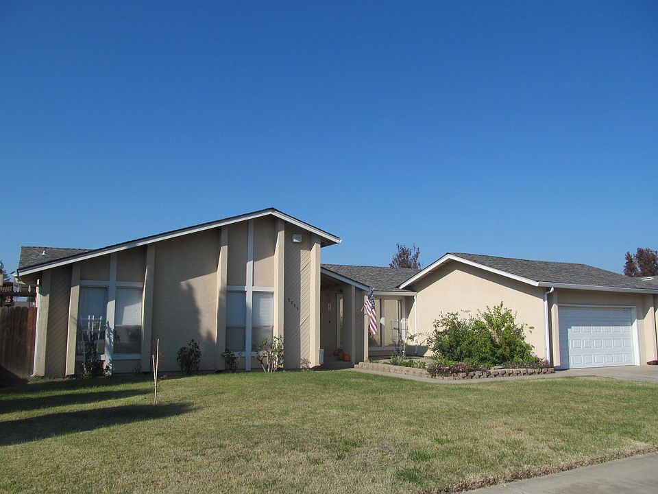 1st image of 3725 N Olive Ave