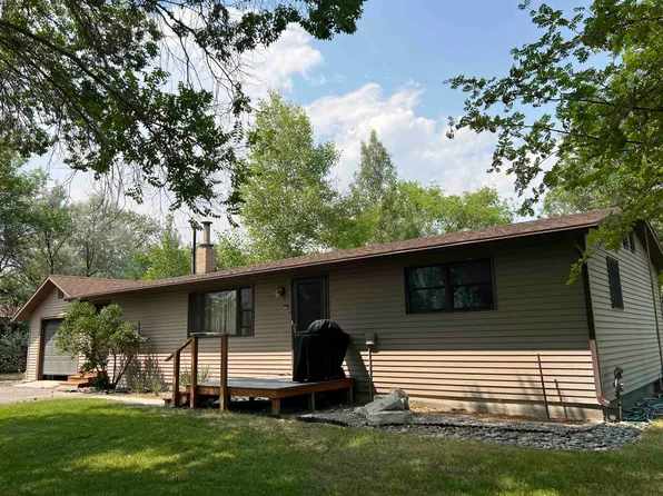 1573 Lane 12, Powell, WY 82435