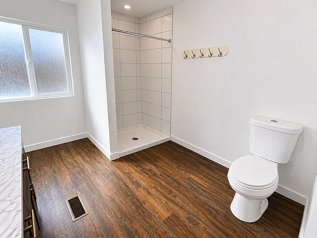 1628 Bluebonnet Blvd — Photo 37