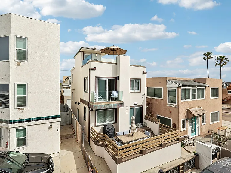 722 Sunset Ct — Photo 6