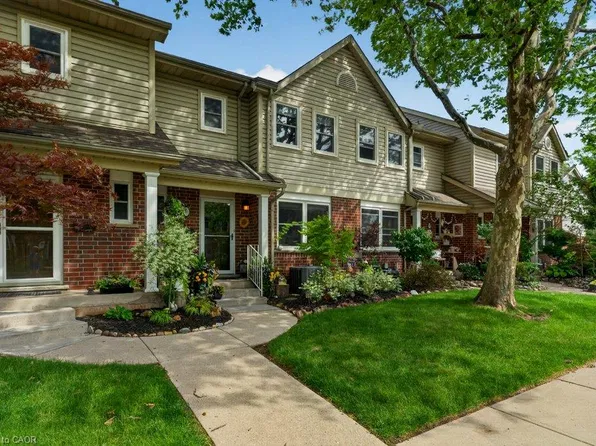 55 Kerman Ave #55, Grimsby, ON L3M 5G2