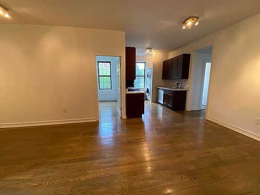 4th image of 133 Lott St #2B