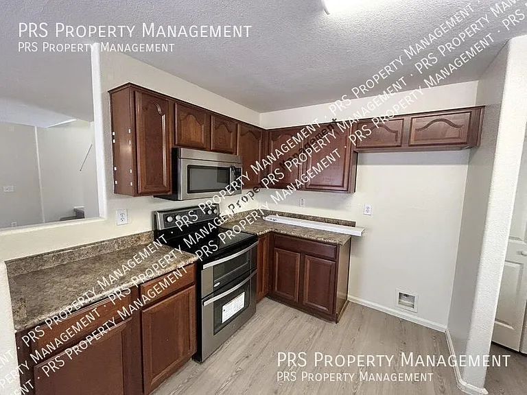 42406 W Sunland Dr — Photo 23