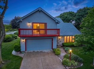 6028 Quaker Hill ROAD, Racine, WI 53406