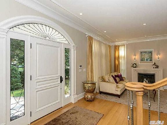 3rd image of 39 Woodbury Way