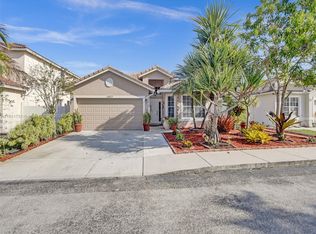 16473 NW 21st St, Pembroke Pines, FL 33028