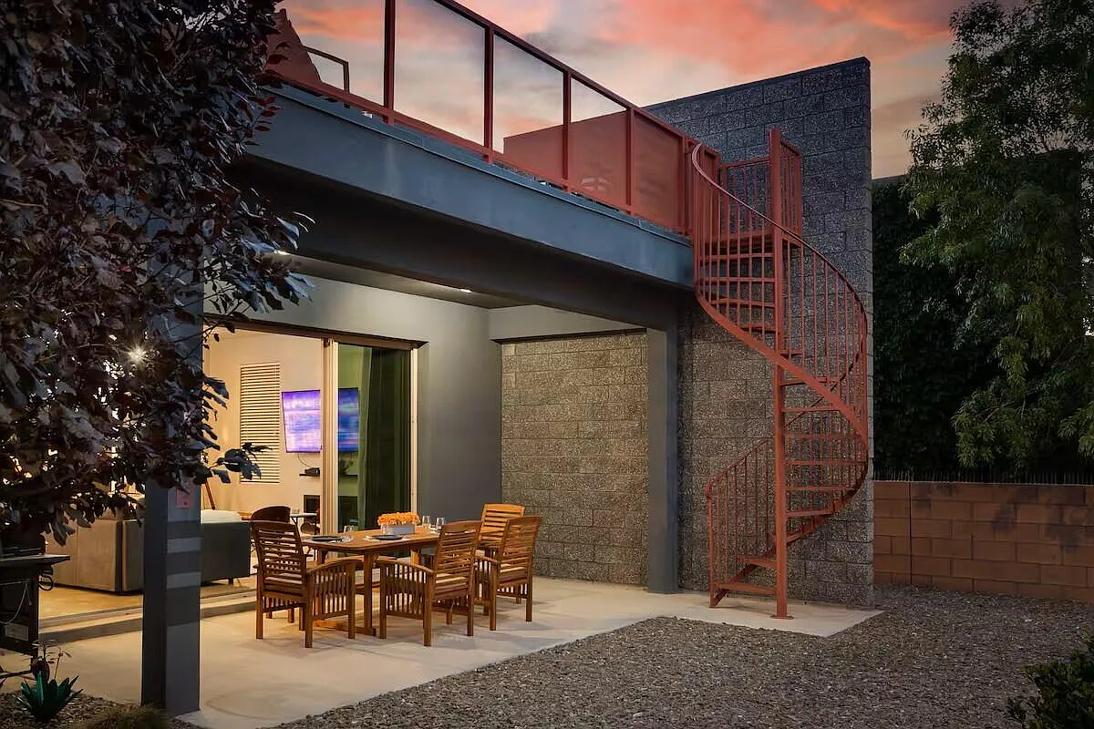 3 bed, 2.0 bath, 2045 sqft, $4,500 — Photo 4