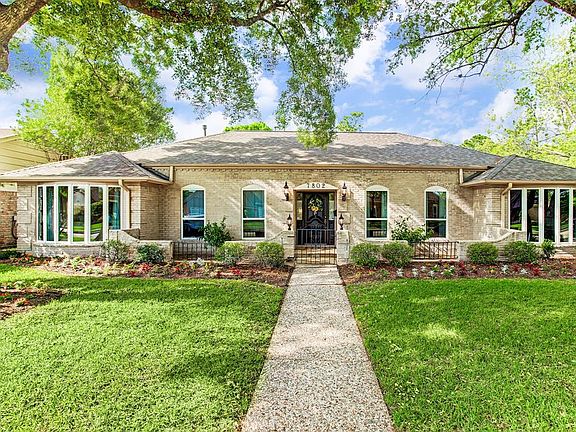 Total roof removal and replacement including vent system (March, 2016). All windows replaced with double pane "Super Low E", Arg