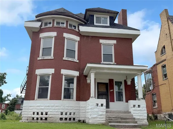 5170 Cabanne Ave, Saint Louis, MO 63113