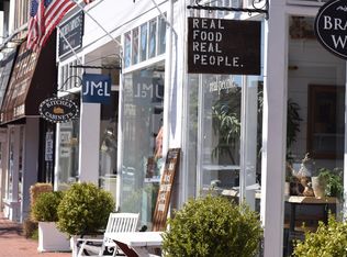 224 Oakwood Rd, Huntington Station, NY 11746