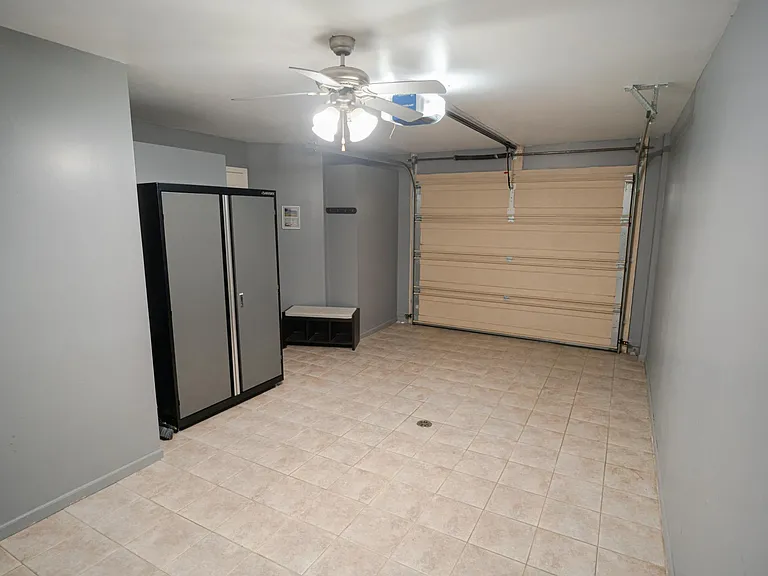216 N Harbor Dr — Photo 19