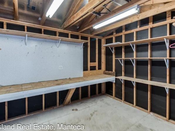 3007 W Lathrop Rd, Manteca, CA