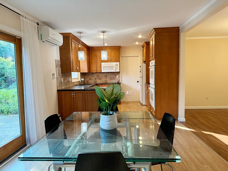 40 Seabrook Ln — Photo 8