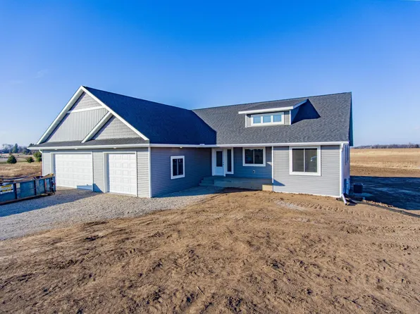 35851 Sharon Prairie Dr, Le Sueur, MN 56058