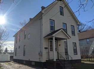 6 Byard St, Johnstown, NY 12095