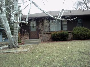 2105 South Ave E, North St Paul, MN 55109