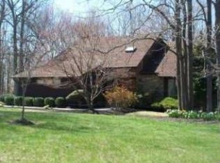 1 Huntfield Ct, Owings Mills, MD 21117